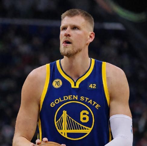 好博体育登录-勇士交易来一个老病号，库里这也能忍吗？性格太软了吧！